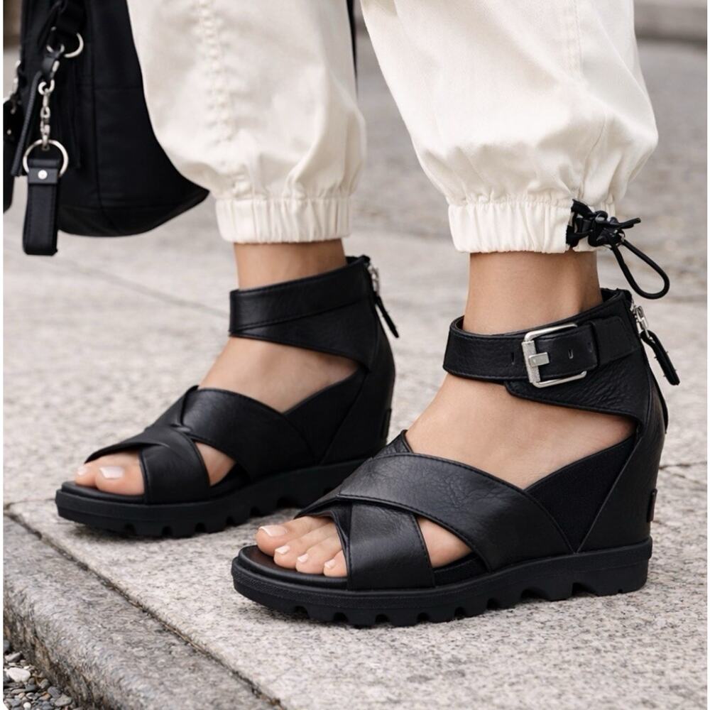 Sorel Sz 10 Black Leather Strappy Ankle Zip Urban Utility Edgy Comfort Wedge